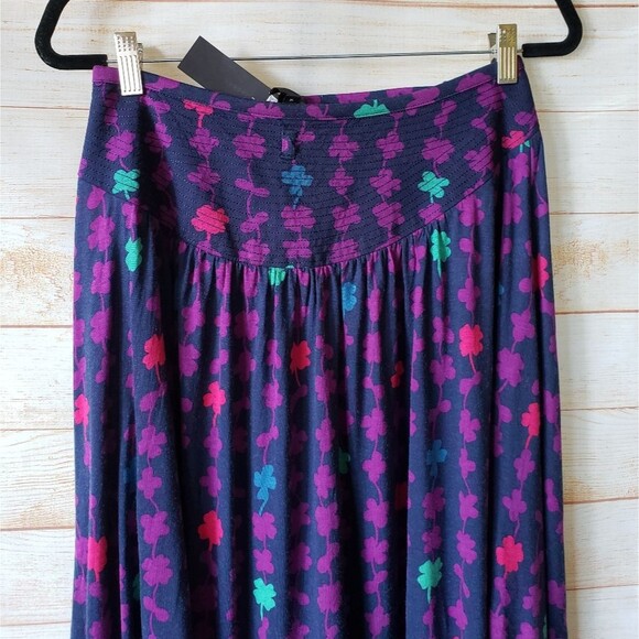 Marc Jacobs Lucky Clover Wrap Knit/Stretchy Skirt - Picture 6 of 11